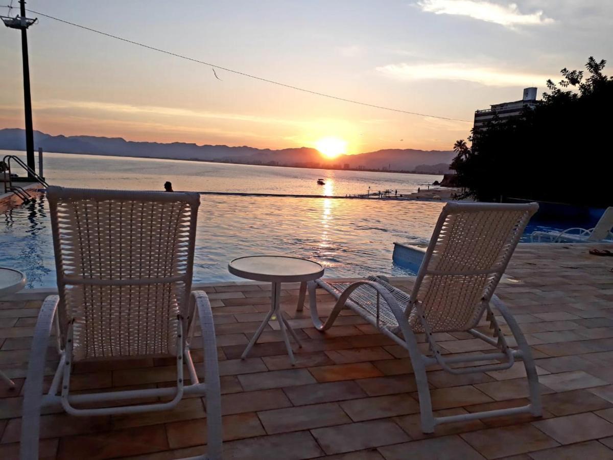 Apartamento Pe Na Areia Frente Para O Mar E Piscina Na Prainha Caraguatatuba Kültér fotó