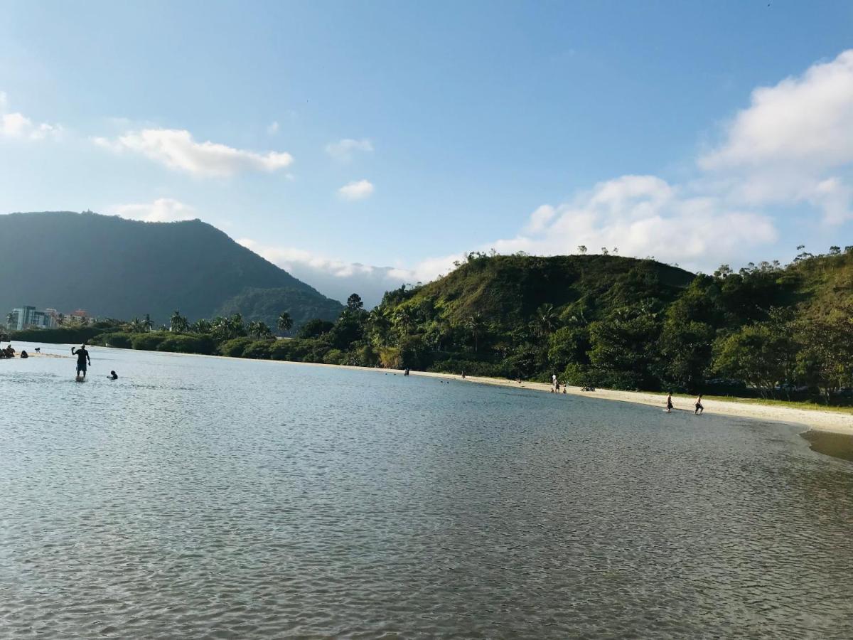 Apartamento Pe Na Areia Frente Para O Mar E Piscina Na Prainha Caraguatatuba Kültér fotó