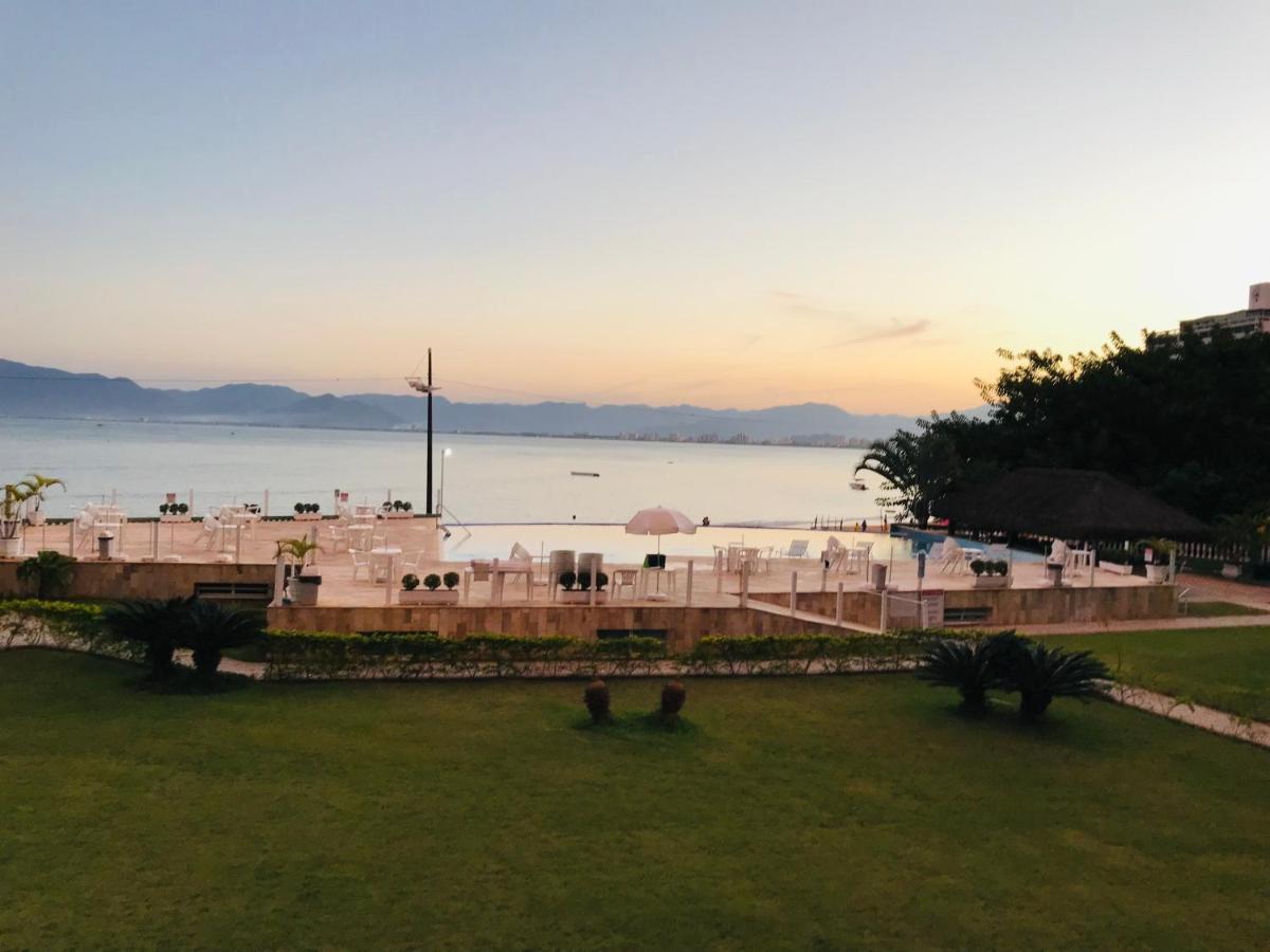 Apartamento Pe Na Areia Frente Para O Mar E Piscina Na Prainha Caraguatatuba Kültér fotó