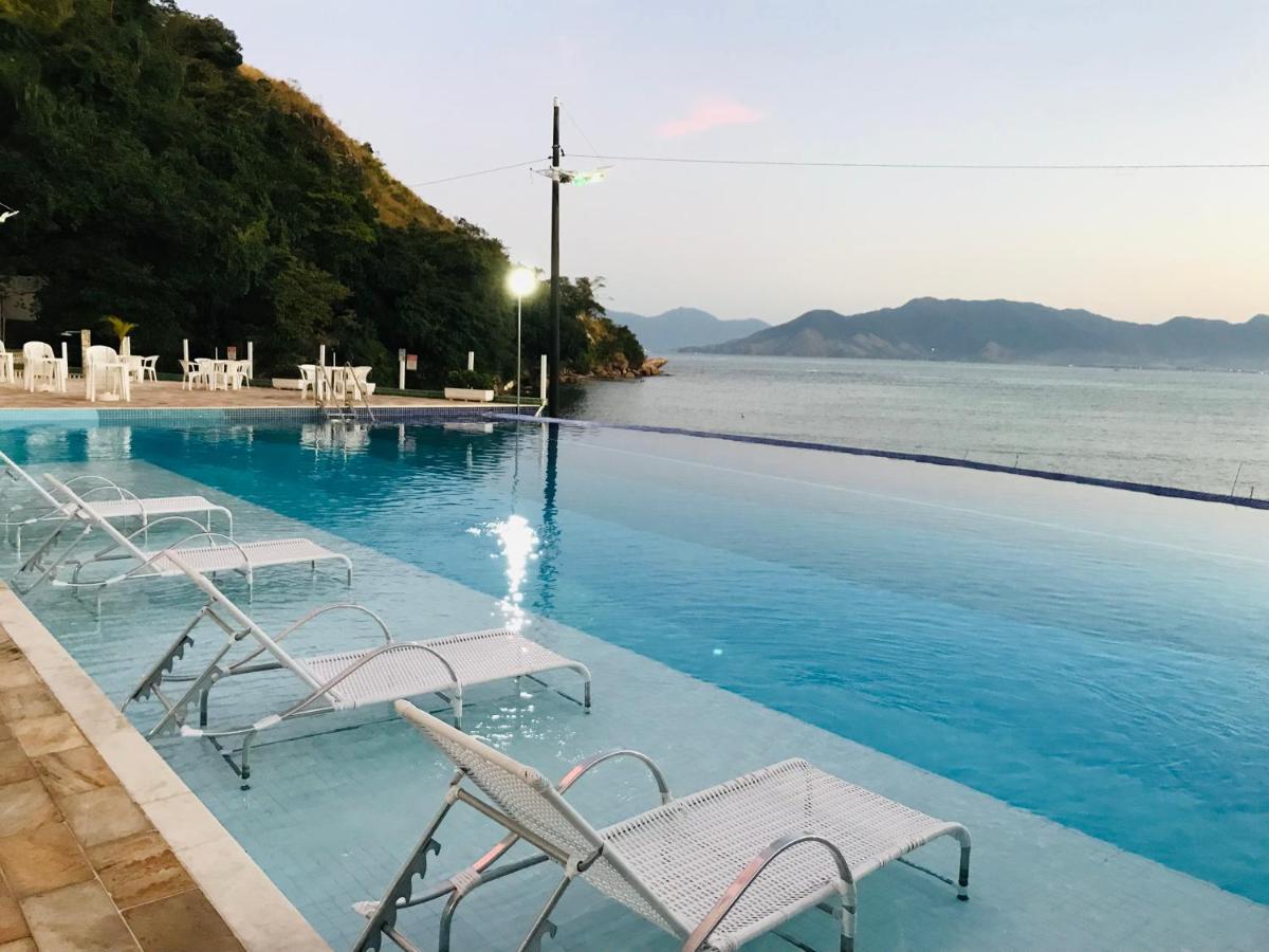 Apartamento Pe Na Areia Frente Para O Mar E Piscina Na Prainha Caraguatatuba Kültér fotó