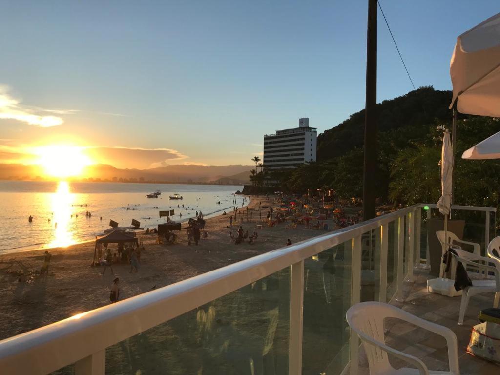 Apartamento Pe Na Areia Frente Para O Mar E Piscina Na Prainha Caraguatatuba Kültér fotó